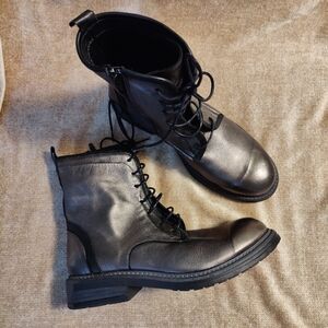 Bueno Gun Metal Metallic Leather Lace-Up Combat Boots, Size 40